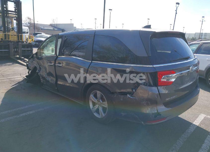 Photo 3 of 2019 Honda Odyssey EX (VIN 5FNRL6H5XKB032346)