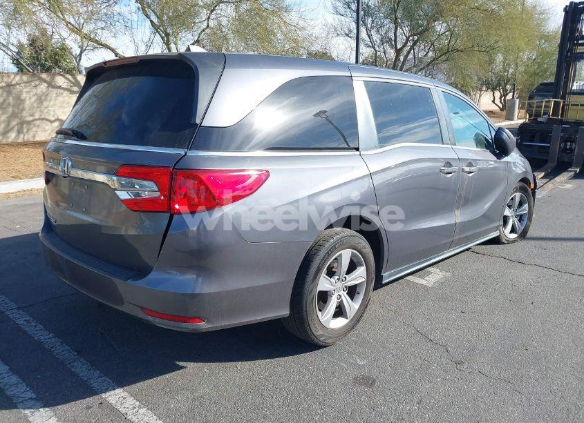 Photo 4 of 2019 Honda Odyssey EX (VIN 5FNRL6H5XKB032346)