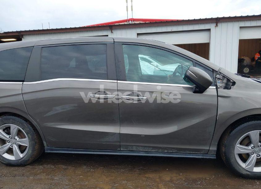 Photo 14 of 2019 Honda Odyssey EX (VIN 5FNRL6H5XKB117347)