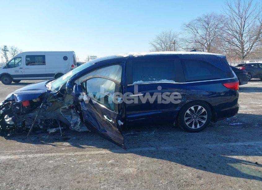 Photo 14 of 2024 Honda Odyssey EX-L (VIN 5FNRL6H60RB061017)