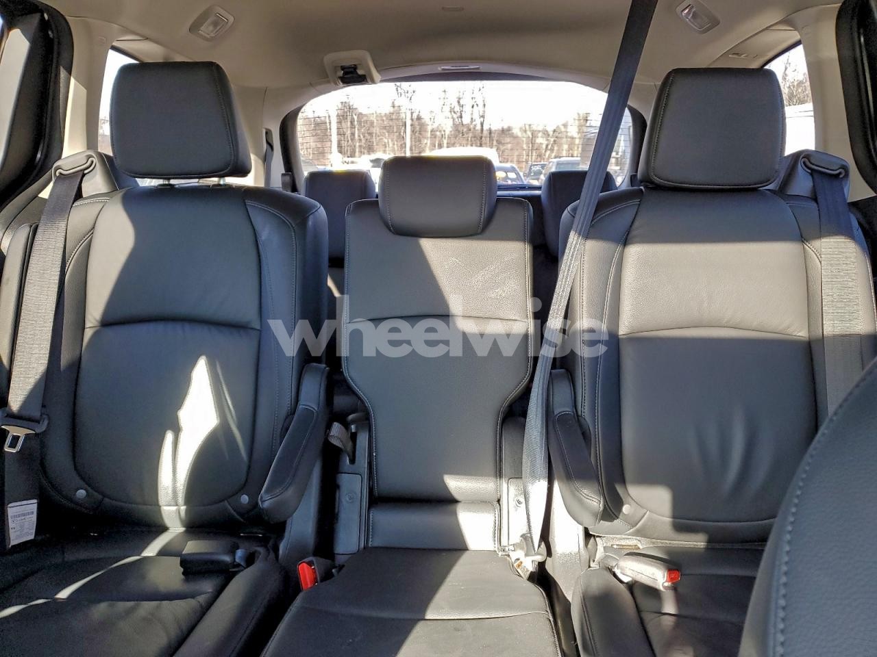 Photo 10 of 2025 HONDA ODYSSEY EXL (VIN 5FNRL6H60SB084304)
