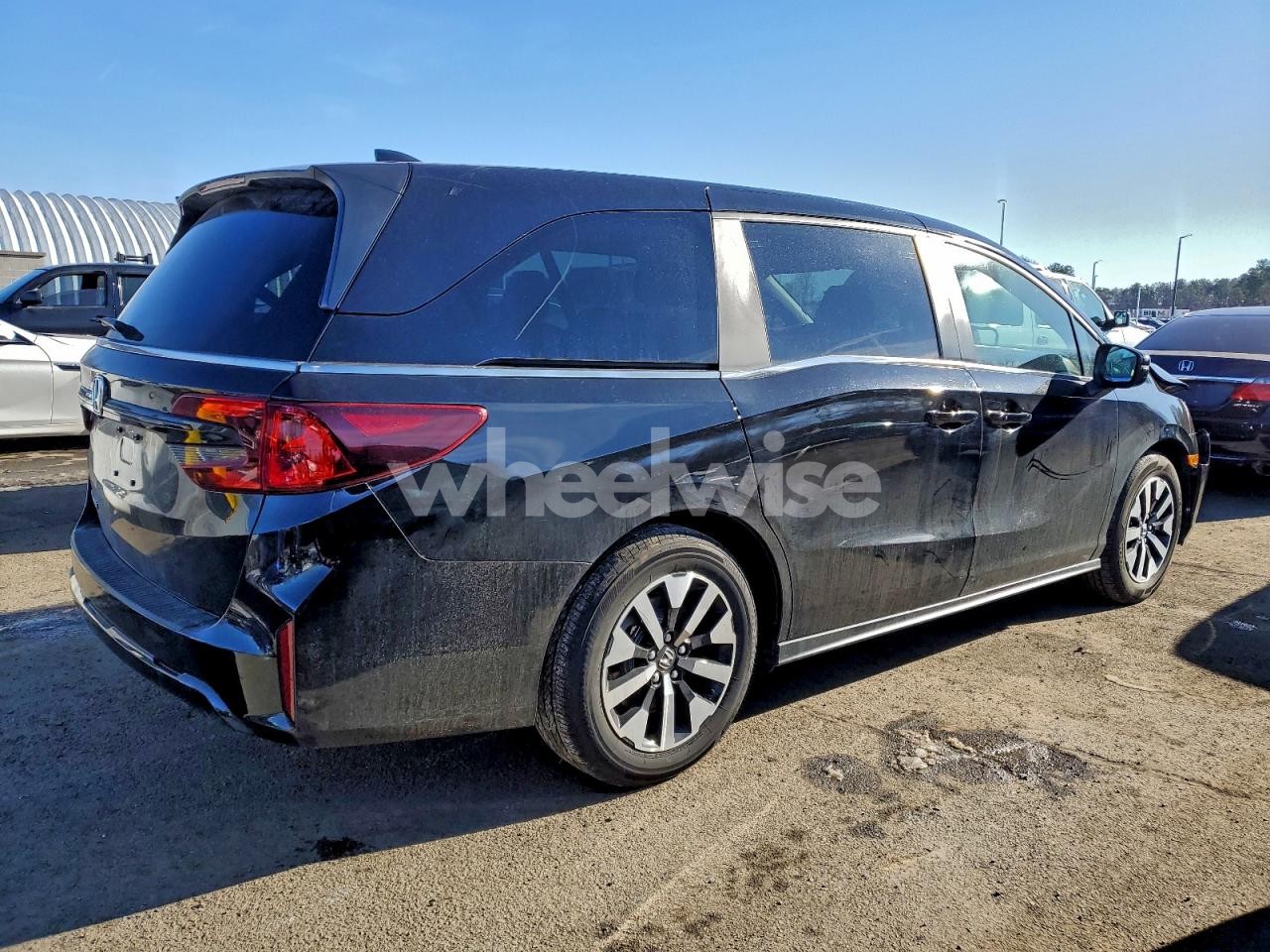 Photo 3 of 2025 HONDA ODYSSEY EXL (VIN 5FNRL6H60SB084304)