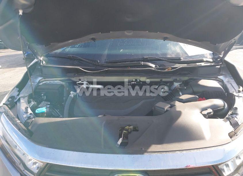 Photo 10 of 2024 Honda Odyssey EX-L (VIN 5FNRL6H61RB050544)