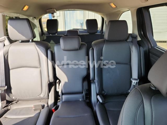 Photo 10 of 2025 HONDA ODYSSEY EXL (VIN 5FNRL6H62SB082232)