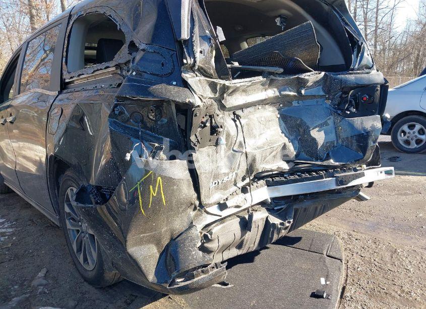 Photo 6 of 2024 Honda Odyssey EX-L (VIN 5FNRL6H63RB057902)