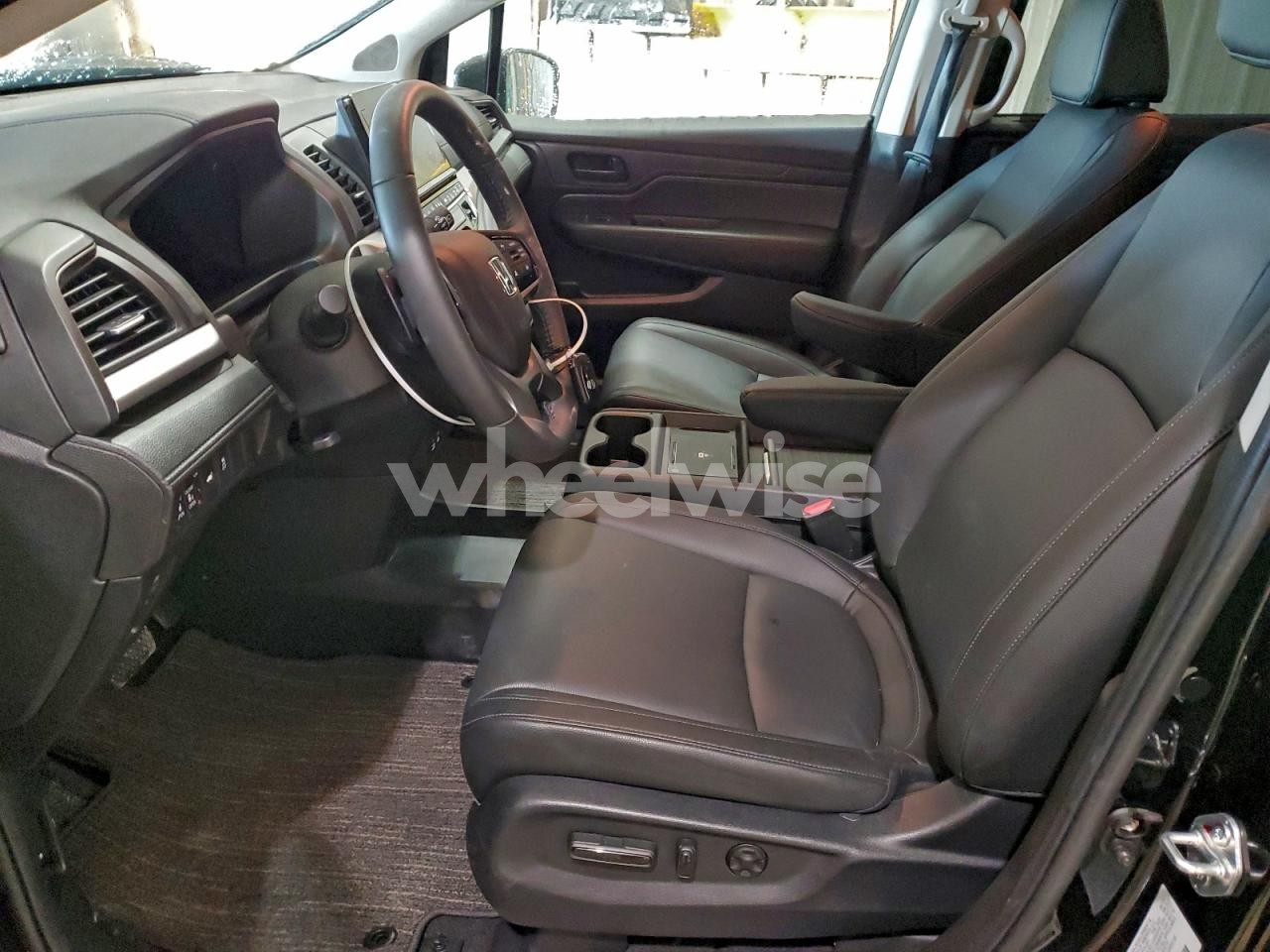 Photo 7 of 2025 HONDA ODYSSEY EXL (VIN 5FNRL6H63SB081591)