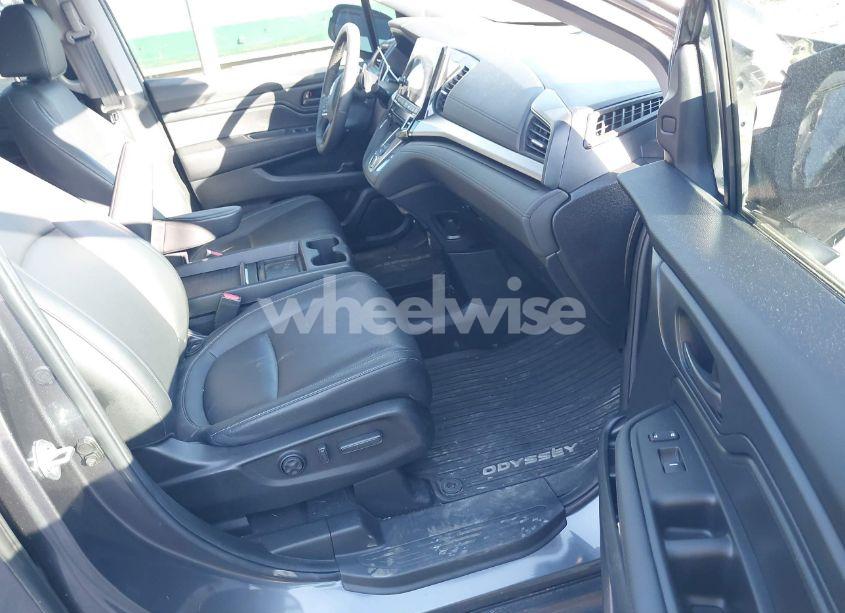 Photo 5 of 2024 Honda Odyssey EX-L (VIN 5FNRL6H64RB024021)