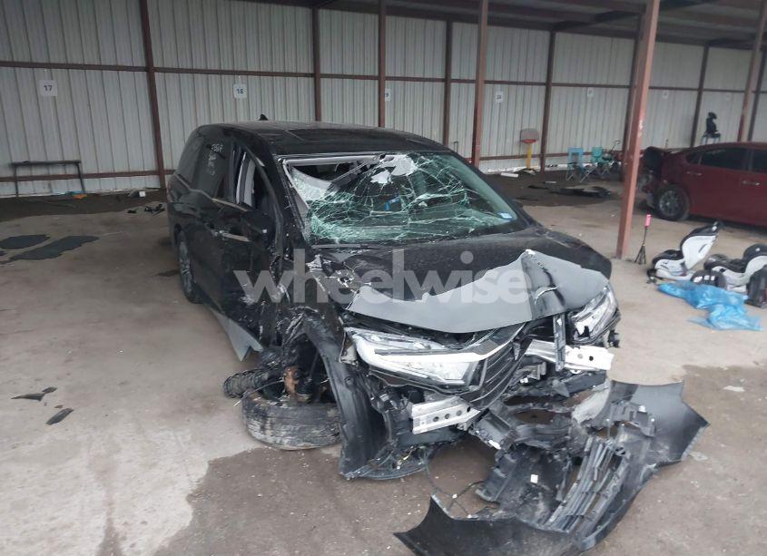 Photo 6 of 2024 Honda Odyssey EX-L (VIN 5FNRL6H65RB018602)