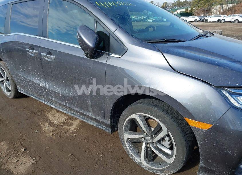 Photo 6 of 2024 Honda Odyssey EX-L (VIN 5FNRL6H65RB055097)