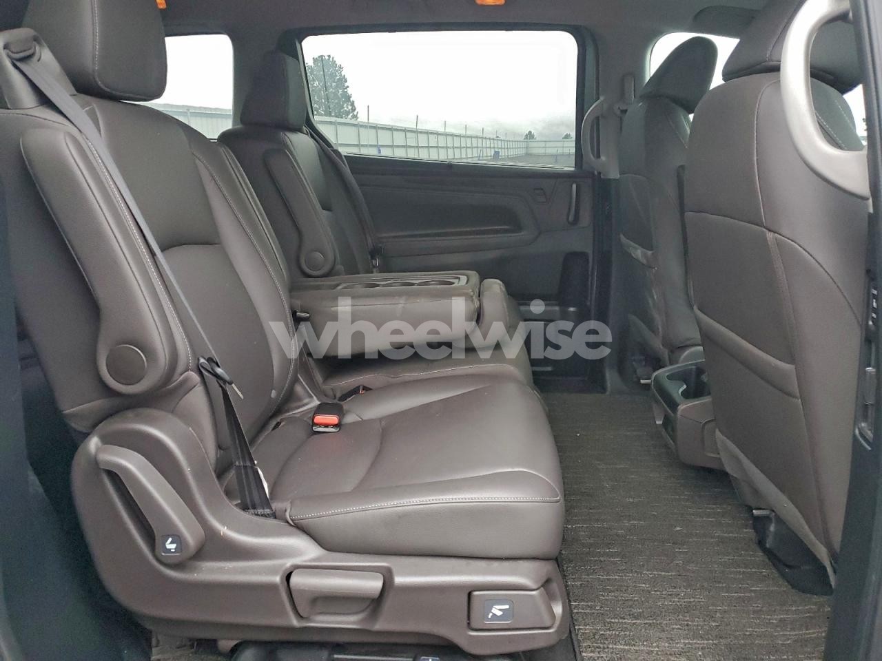 Photo 11 of 2024 HONDA ODYSSEY EXL (VIN 5FNRL6H66RB023680)