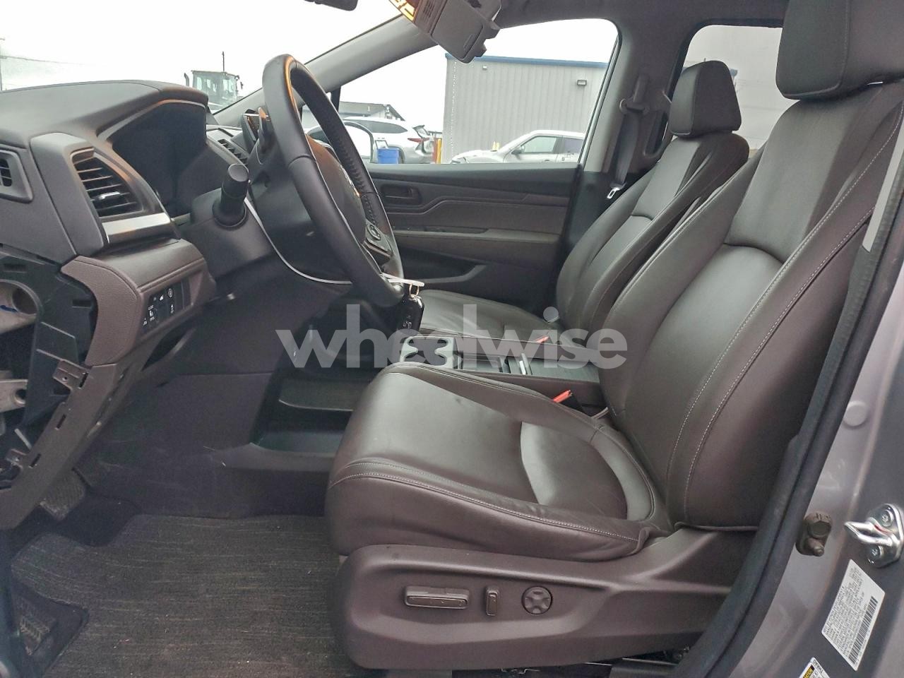 Photo 7 of 2024 HONDA ODYSSEY EXL (VIN 5FNRL6H66RB023680)