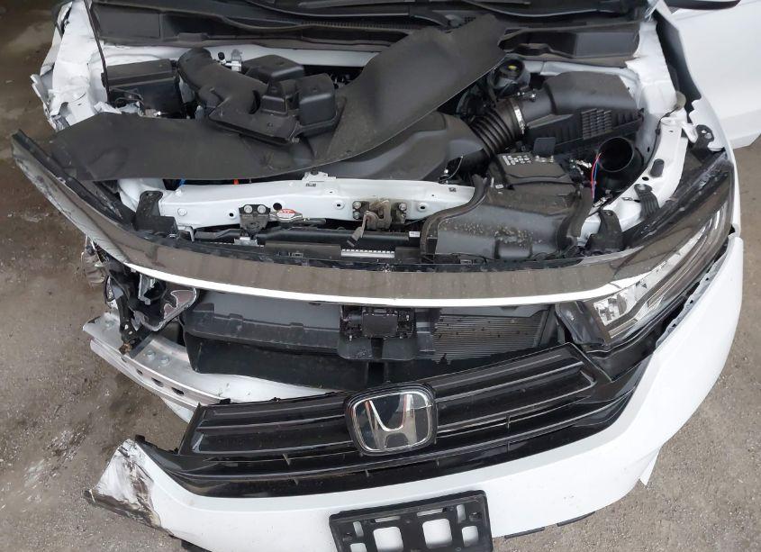 Photo 10 of 2024 Honda Odyssey EX-L (VIN 5FNRL6H66RB073091)