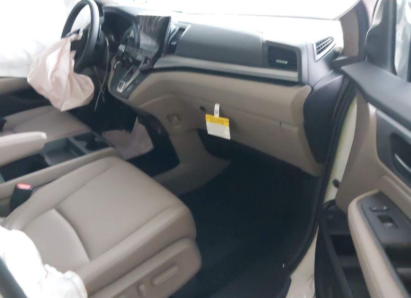 Photo 5 of 2024 Honda Odyssey EX-L (VIN 5FNRL6H66RB073091)