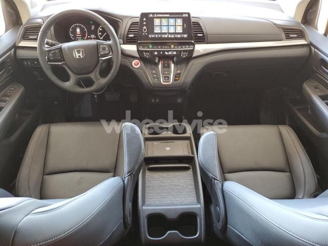 Photo 2 of 2025 HONDA ODYSSEY EXL (VIN 5FNRL6H66SB082542)