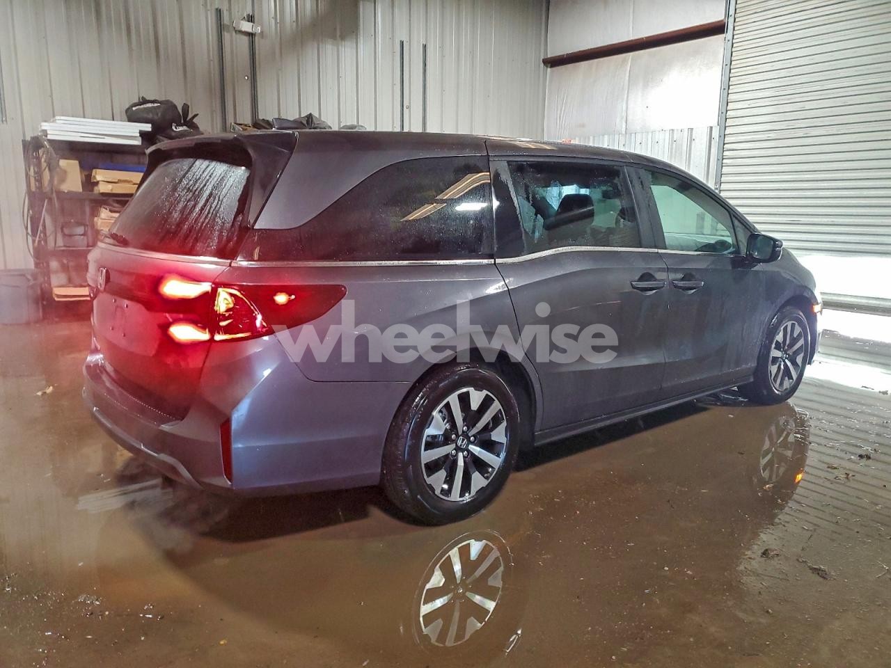 Photo 3 of 2025 HONDA ODYSSEY EXL (VIN 5FNRL6H66SB082878)