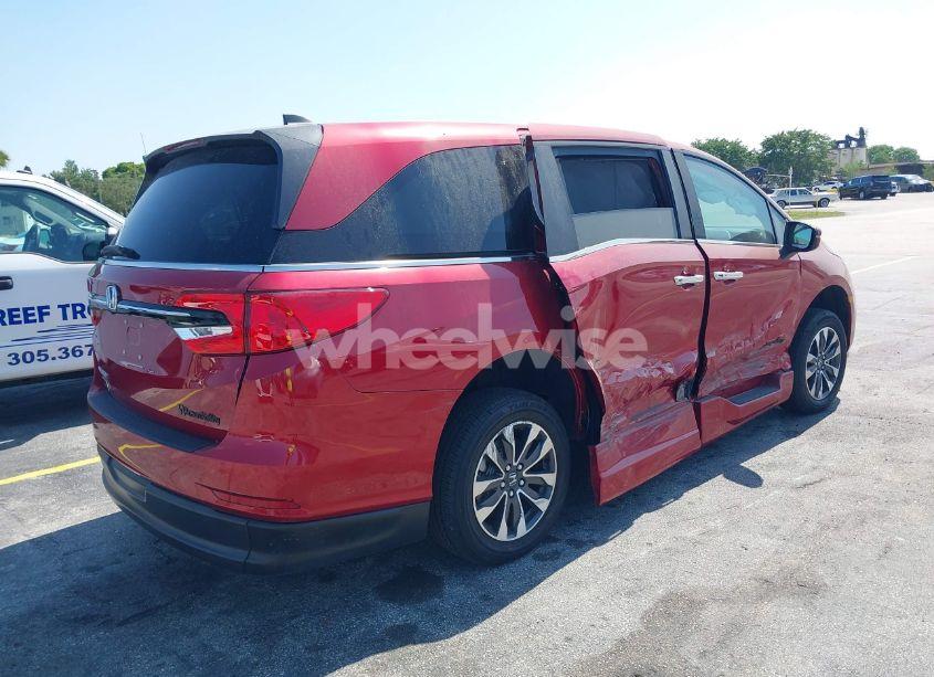 Photo 4 of 2024 Honda Odyssey EX-L (VIN 5FNRL6H67RB012753)