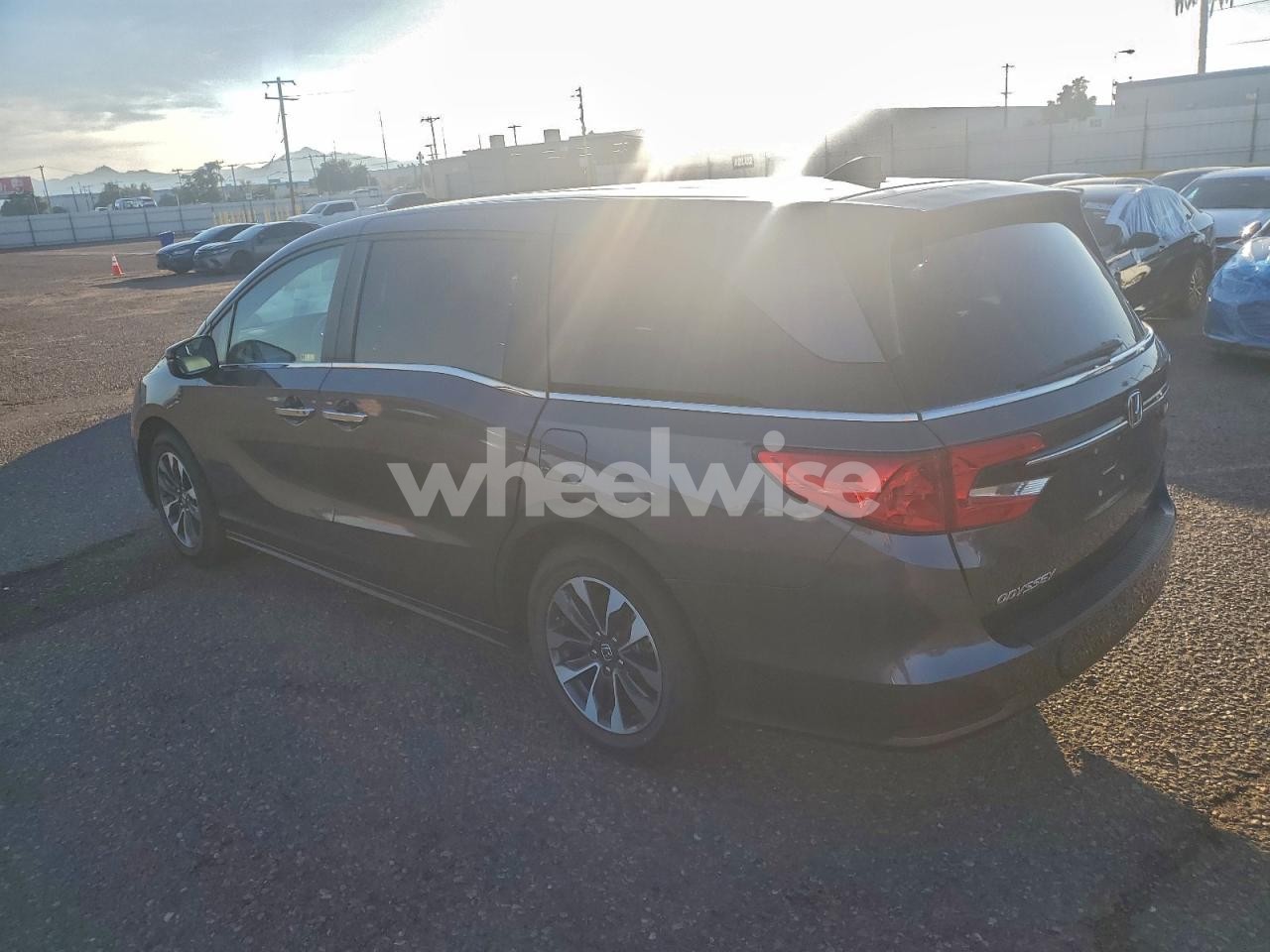 Photo 2 of 2024 HONDA ODYSSEY EXL (VIN 5FNRL6H67RB055084)