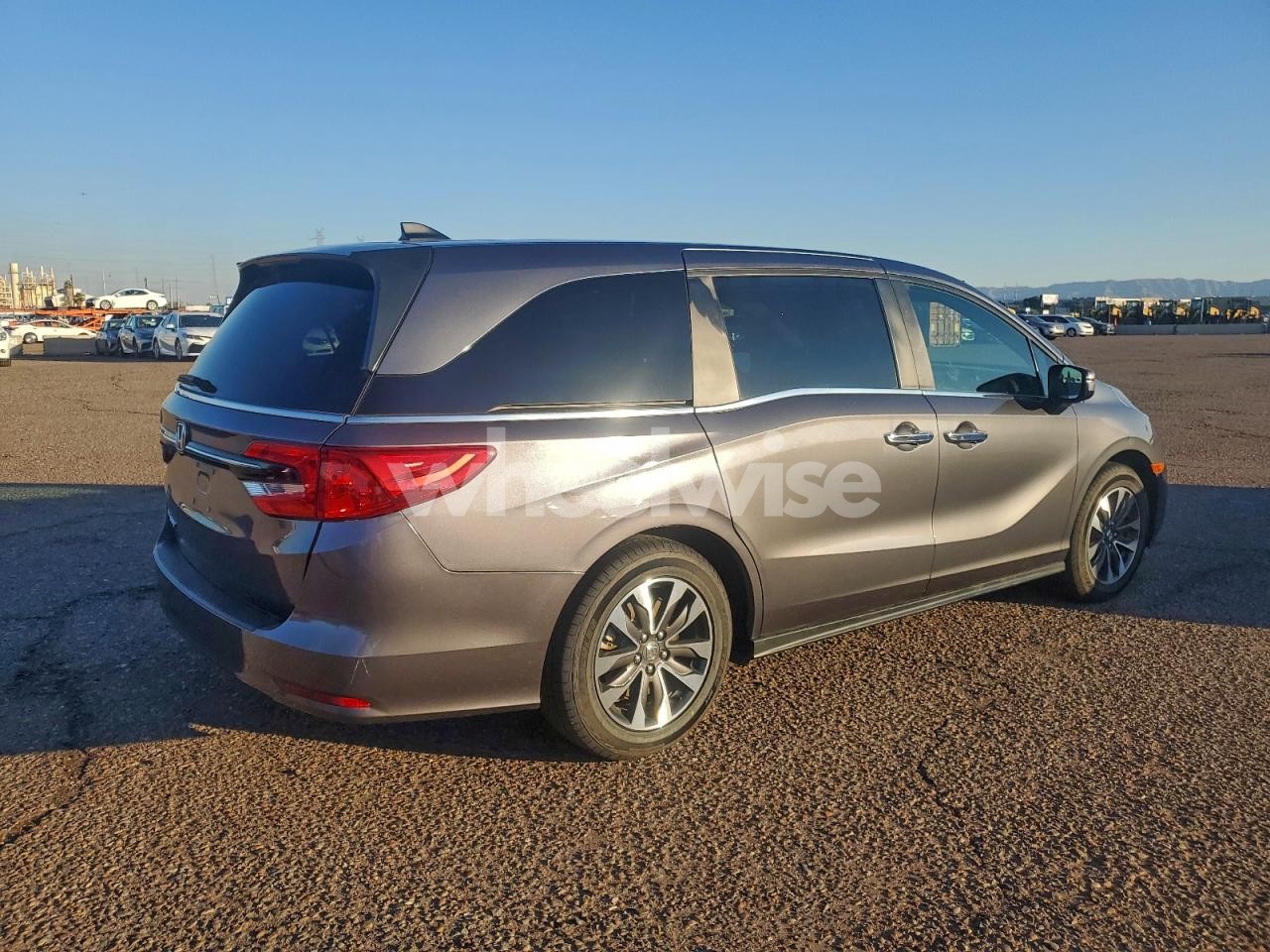 Photo 3 of 2024 HONDA ODYSSEY EXL (VIN 5FNRL6H67RB055084)
