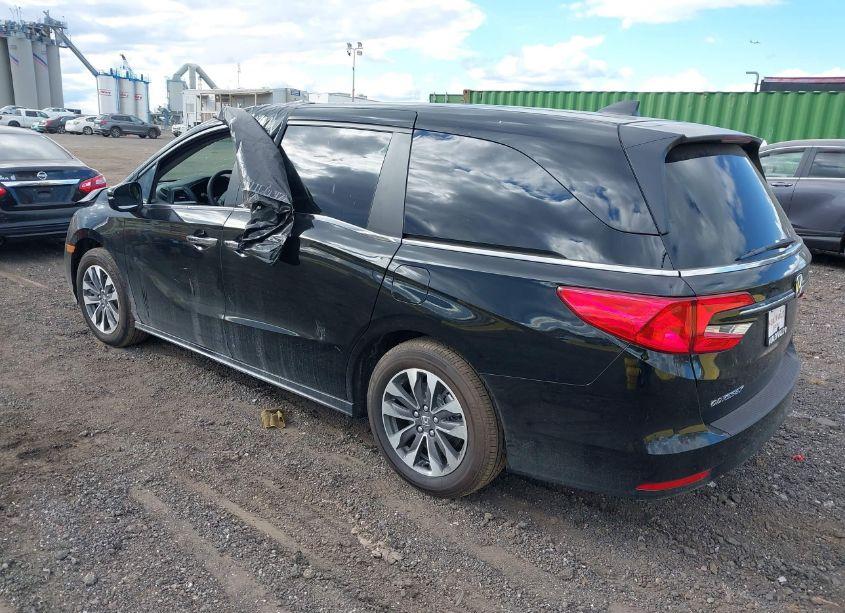 Photo 3 of 2024 Honda Odyssey EX-L (VIN 5FNRL6H67RB072192)