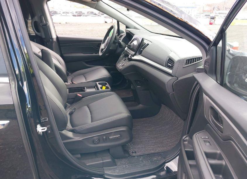 Photo 5 of 2024 Honda Odyssey EX-L (VIN 5FNRL6H67RB072192)