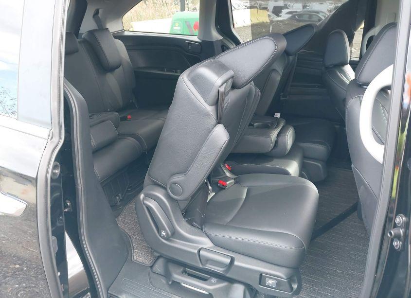 Photo 8 of 2024 Honda Odyssey EX-L (VIN 5FNRL6H67RB072192)