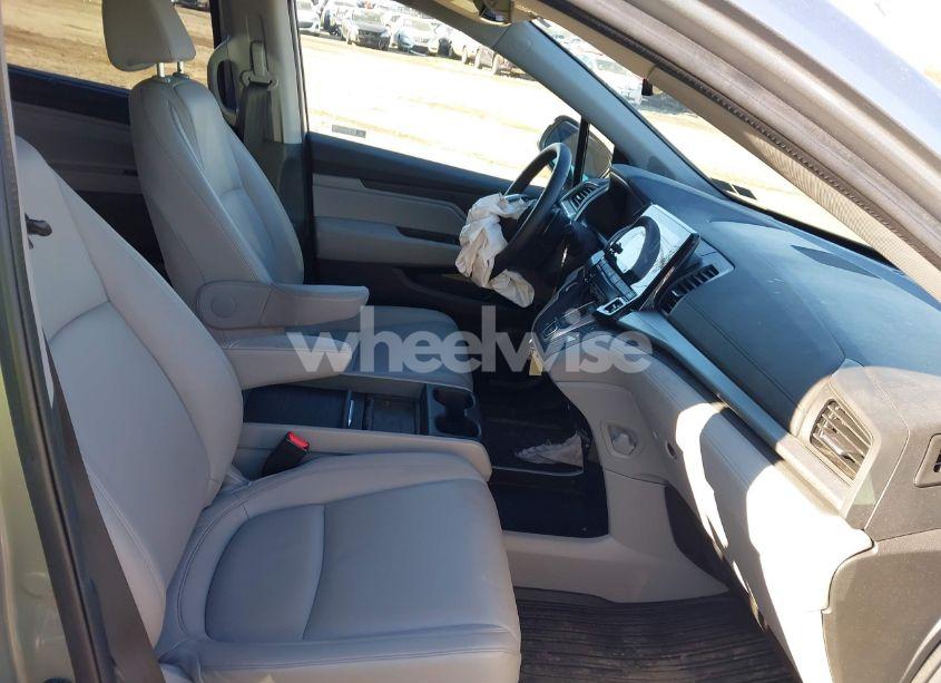 Photo 5 of 2023 Honda Odyssey EX-L (VIN 5FNRL6H68PB070545)