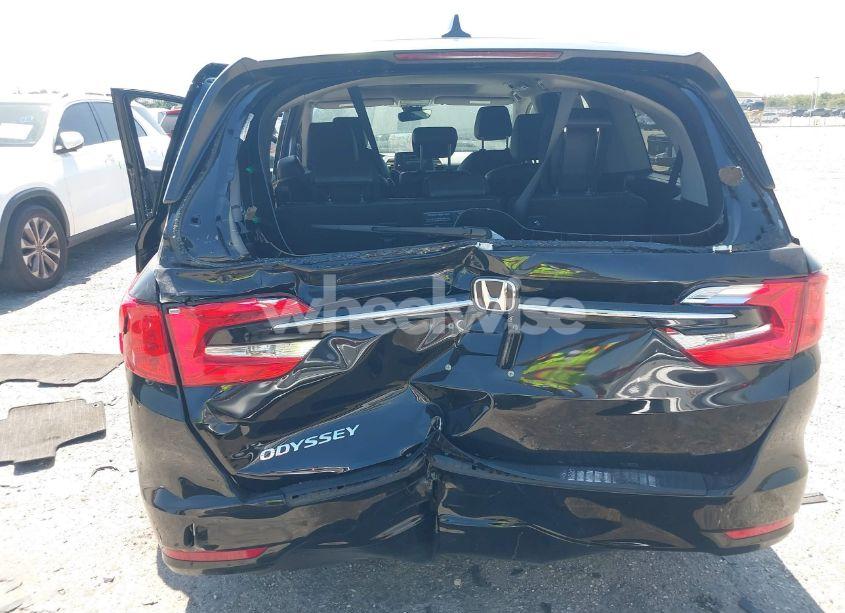 Photo 6 of 2024 Honda Odyssey EX-L (VIN 5FNRL6H68RB017184)