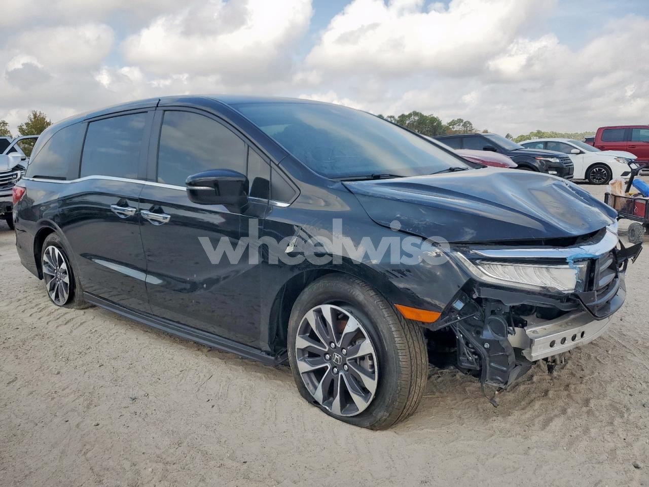 Photo 4 of 2024 HONDA ODYSSEY EXL (VIN 5FNRL6H68RB065834)