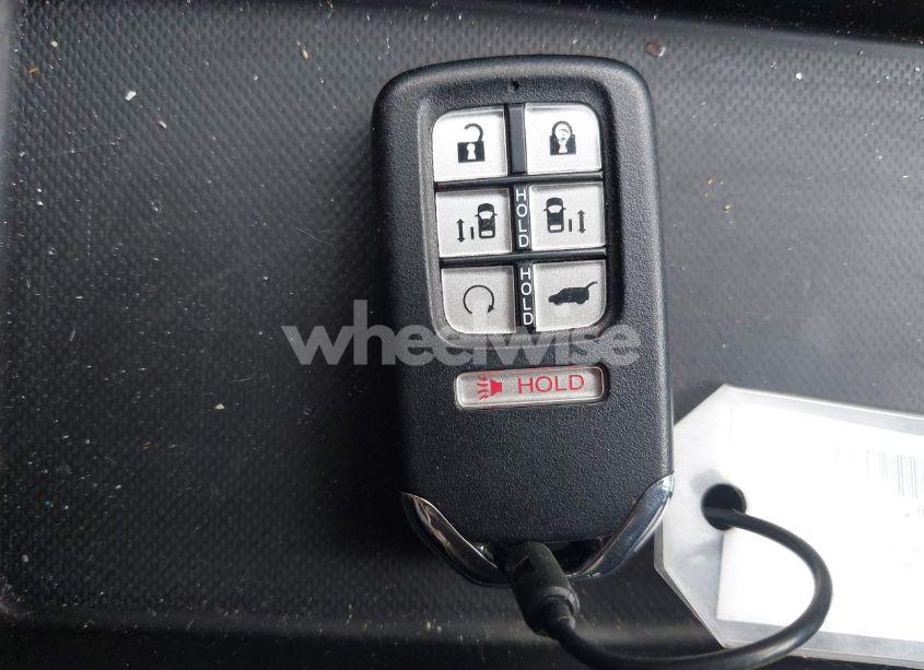 Photo 11 of 2024 Honda Odyssey EX-L (VIN 5FNRL6H68RB070774)