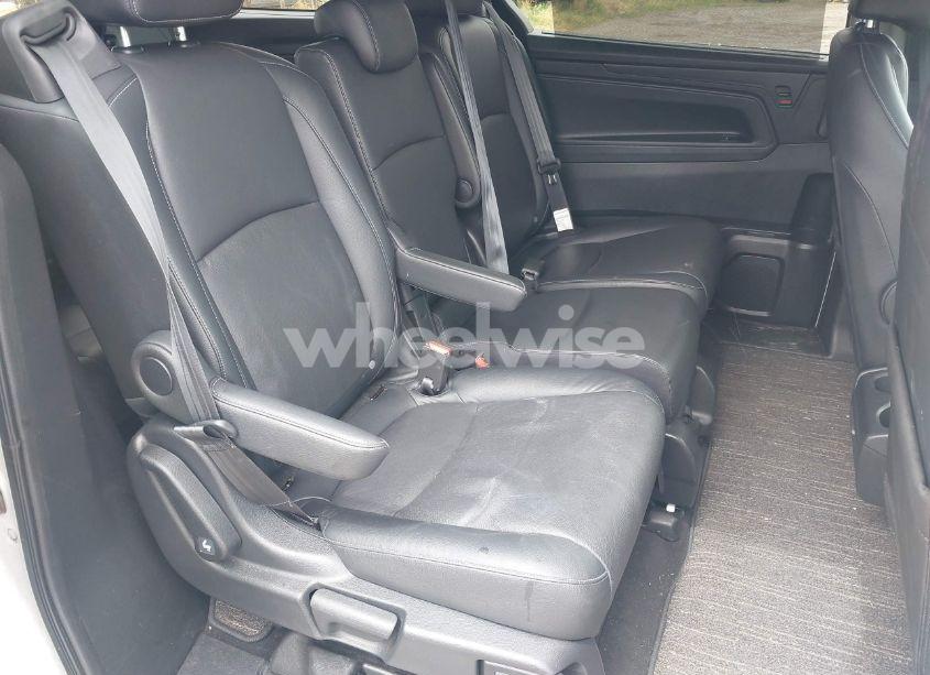 Photo 19 of 2024 Honda Odyssey EX-L (VIN 5FNRL6H68RB070774)