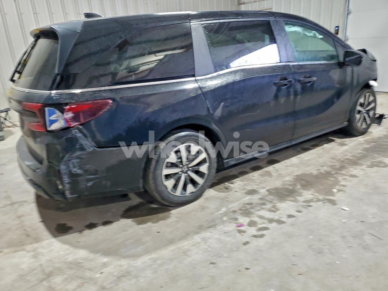 Photo 3 of 2025 HONDA ODYSSEY EXL (VIN 5FNRL6H68SB081697)