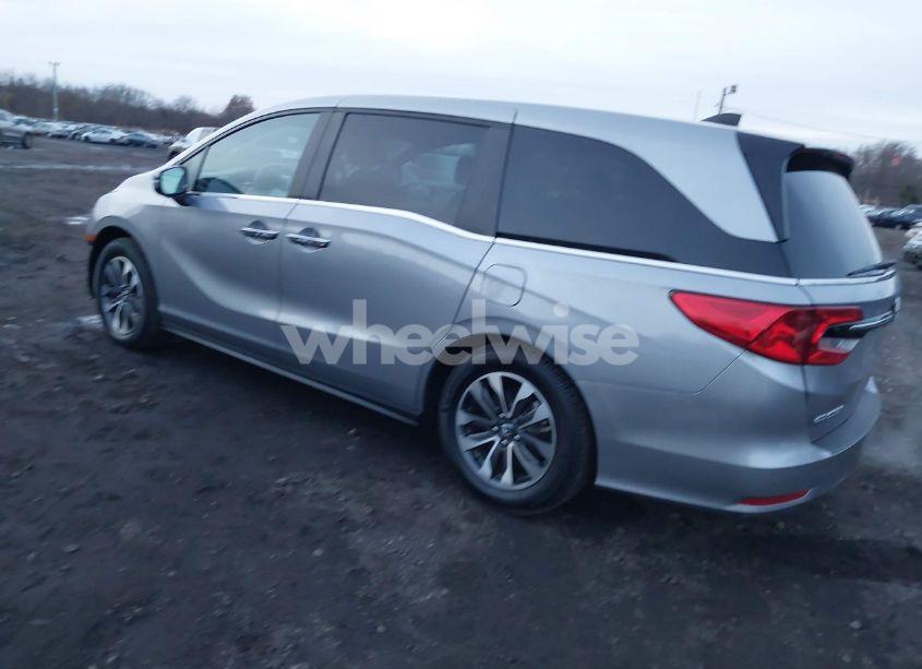 Photo 3 of 2023 Honda Odyssey EX-L (VIN 5FNRL6H69PB042947)