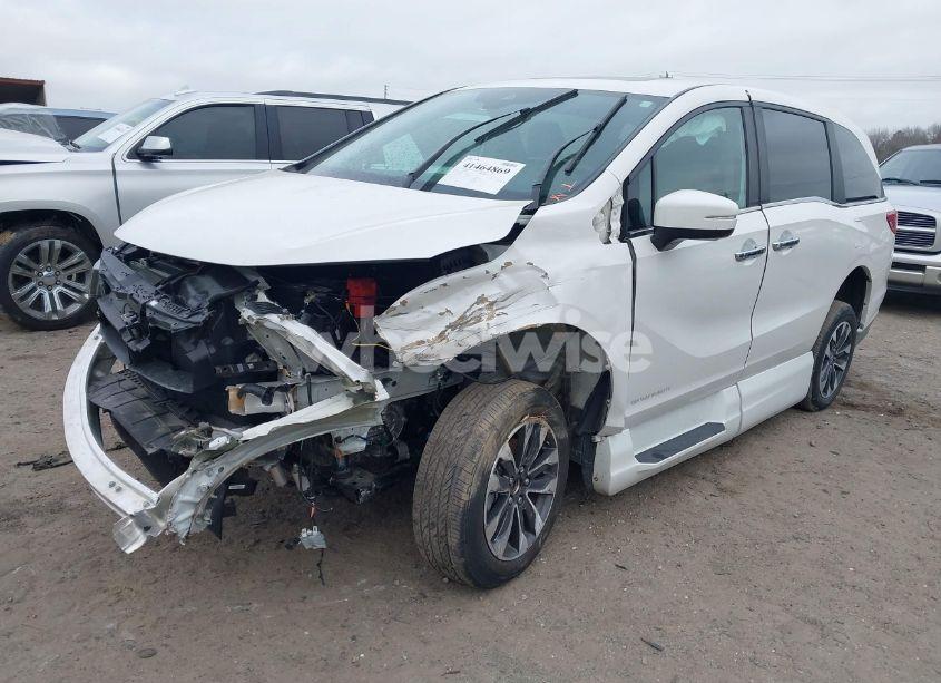 Photo 2 of 2024 Honda Odyssey EX-L (VIN 5FNRL6H69RB038299)