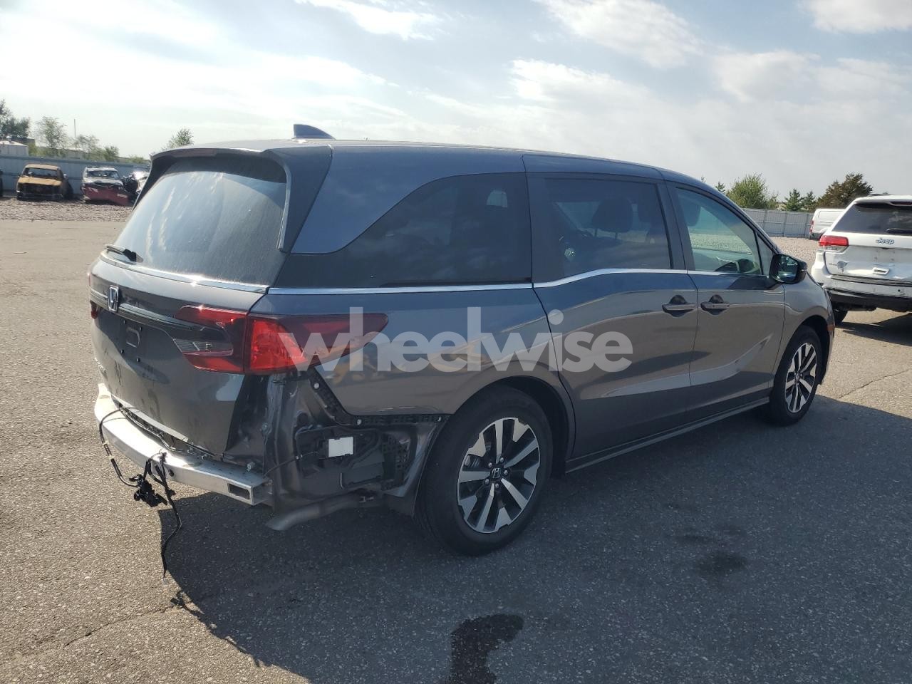 Photo 3 of 2025 HONDA ODYSSEY EXL (VIN 5FNRL6H69SB063712)