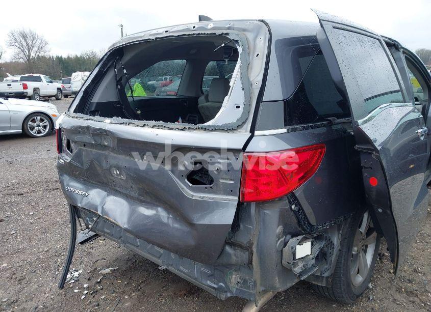 Photo 17 of 2018 Honda Odyssey EX-L (VIN 5FNRL6H70JB025227)