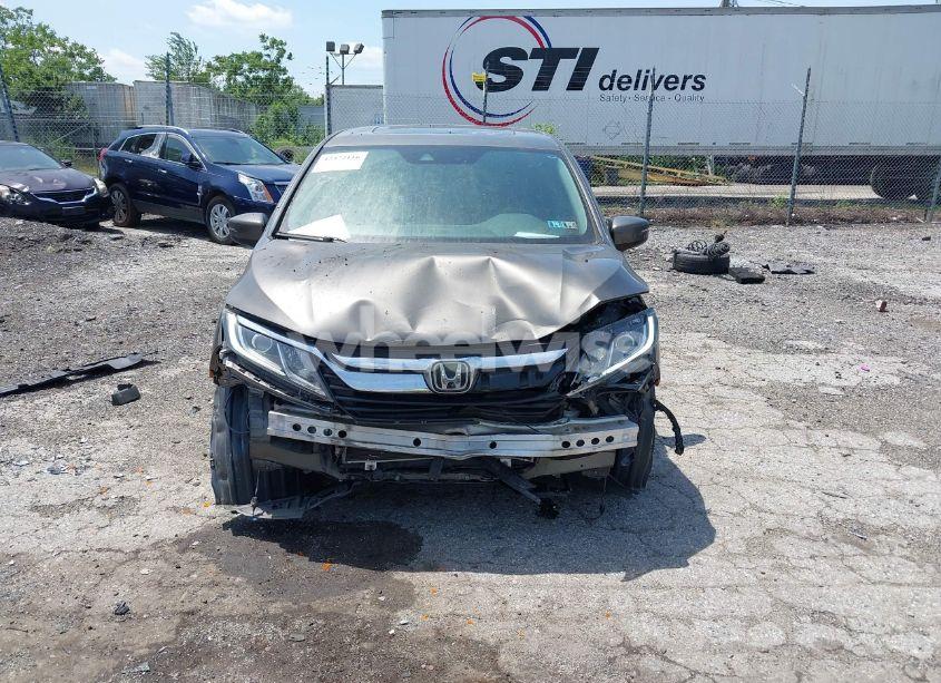 Photo 13 of 2018 Honda Odyssey EX-L (VIN 5FNRL6H70JB030038)