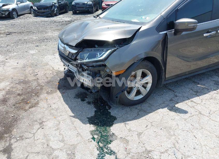 Photo 18 of 2018 Honda Odyssey EX-L (VIN 5FNRL6H70JB030038)