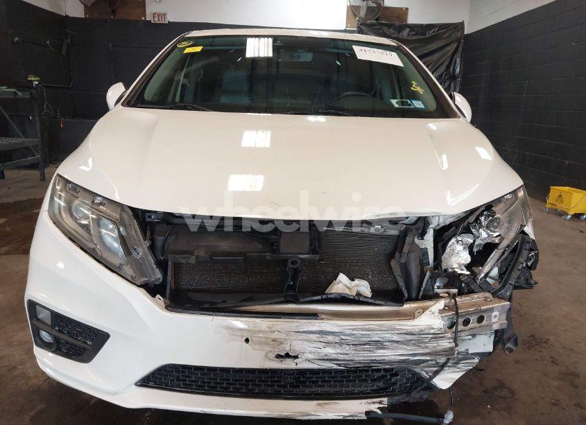 Photo 6 of 2018 Honda Odyssey EX-L (VIN 5FNRL6H70JB049544)