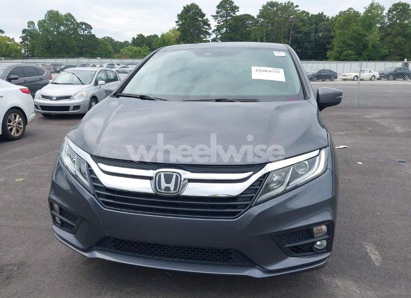 Photo 12 of 2018 Honda Odyssey EX-L (VIN 5FNRL6H70JB066747)