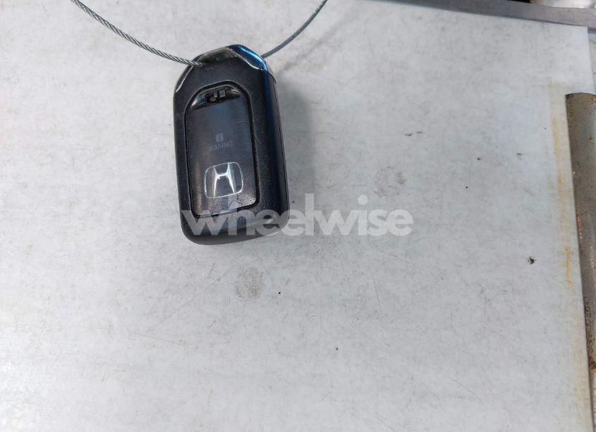 Photo 11 of 2018 Honda Odyssey EX-L (VIN 5FNRL6H70JB083886)