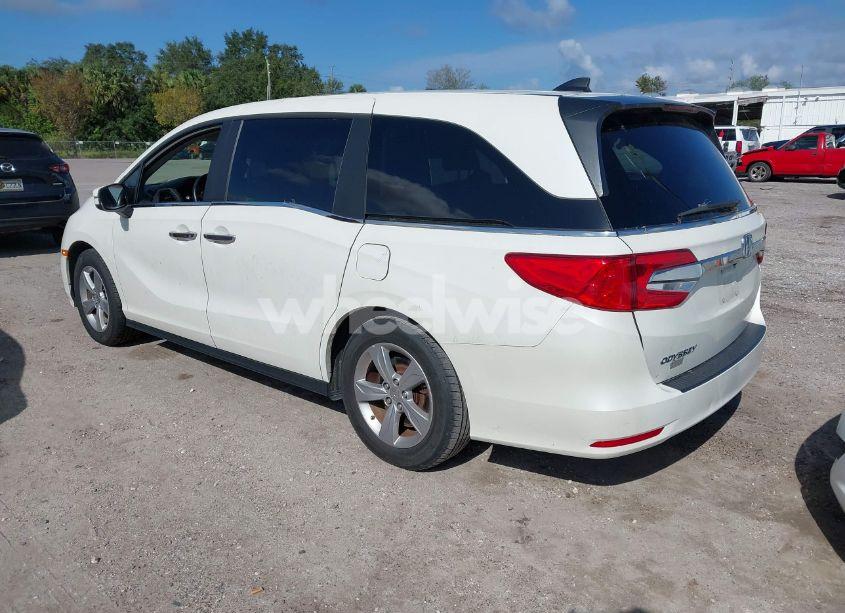 Photo 3 of 2018 Honda Odyssey EX-L (VIN 5FNRL6H70JB083886)