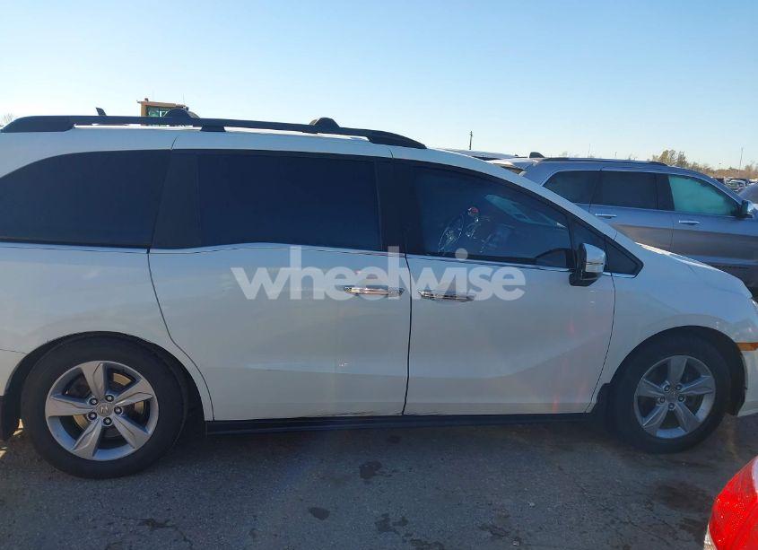 Photo 13 of 2019 Honda Odyssey EX-L (VIN 5FNRL6H70KB039078)