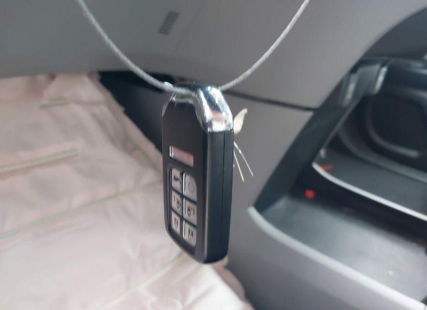 Photo 11 of 2019 Honda Odyssey EX-L (VIN 5FNRL6H70KB069455)