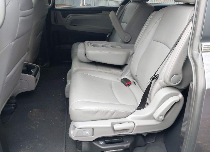 Photo 8 of 2019 Honda Odyssey EX-L (VIN 5FNRL6H70KB069455)