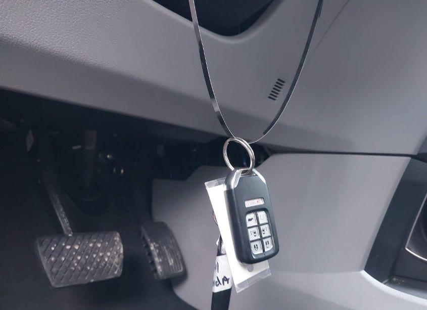 Photo 11 of 2019 Honda Odyssey EX-L (VIN 5FNRL6H70KB097689)