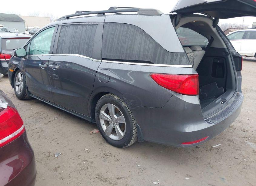 Photo 3 of 2019 Honda Odyssey EX-L (VIN 5FNRL6H70KB097689)