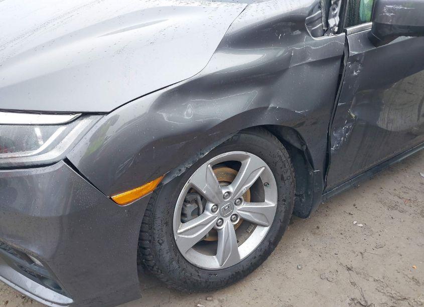 Photo 6 of 2019 Honda Odyssey EX-L (VIN 5FNRL6H70KB097689)