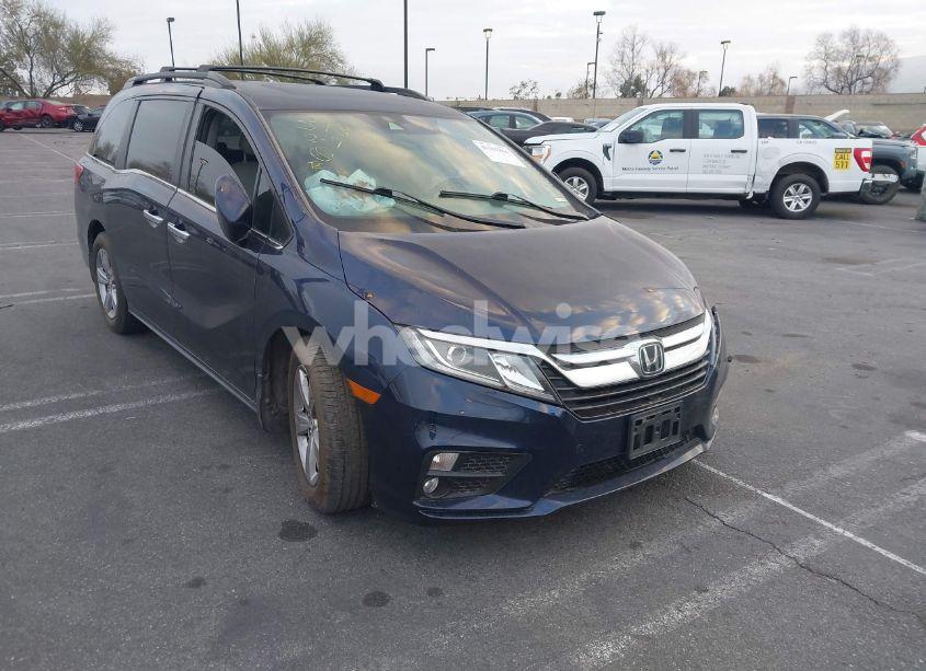 2019 Honda Odyssey EX-L (VIN 5FNRL6H70KB112398) main photo