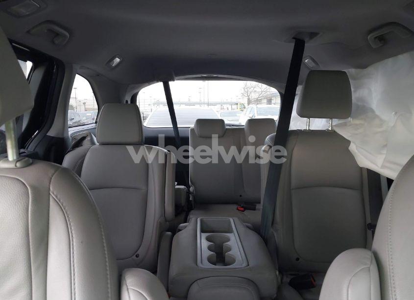 Photo 8 of 2019 Honda Odyssey EX-L (VIN 5FNRL6H70KB112398)