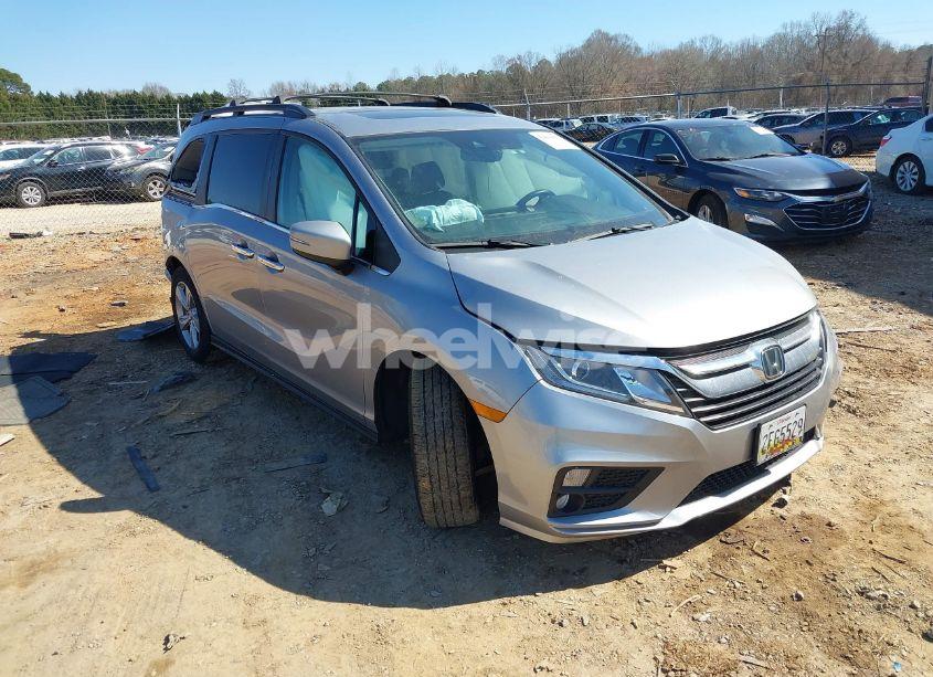2019 Honda Odyssey EX-L (VIN 5FNRL6H70KB121473) main photo